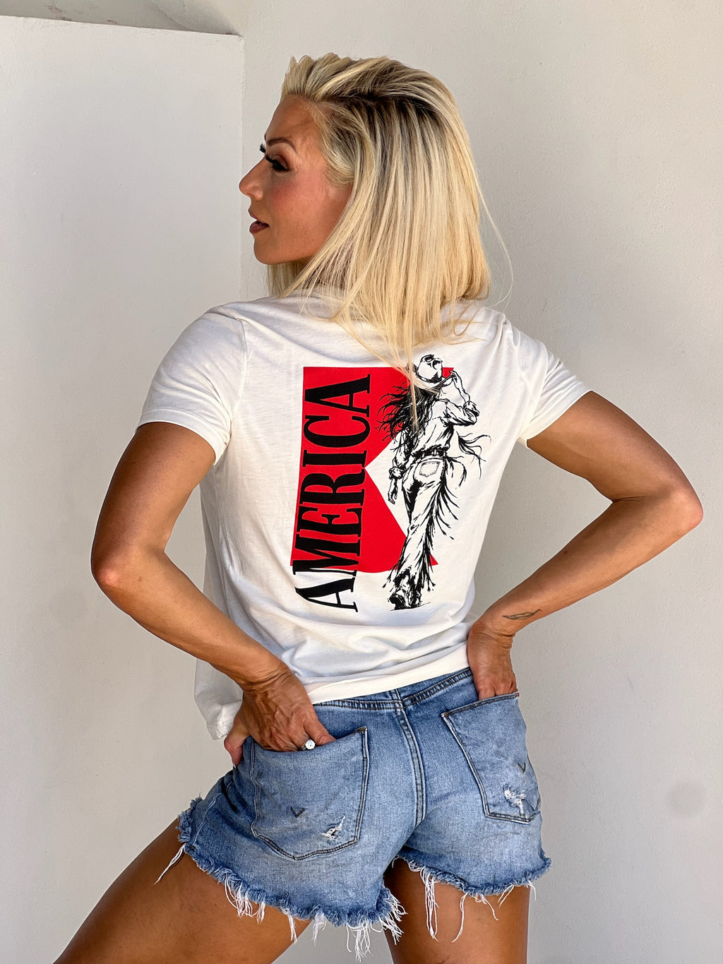 RELAXED TEE: AMERICA COWGIRL
